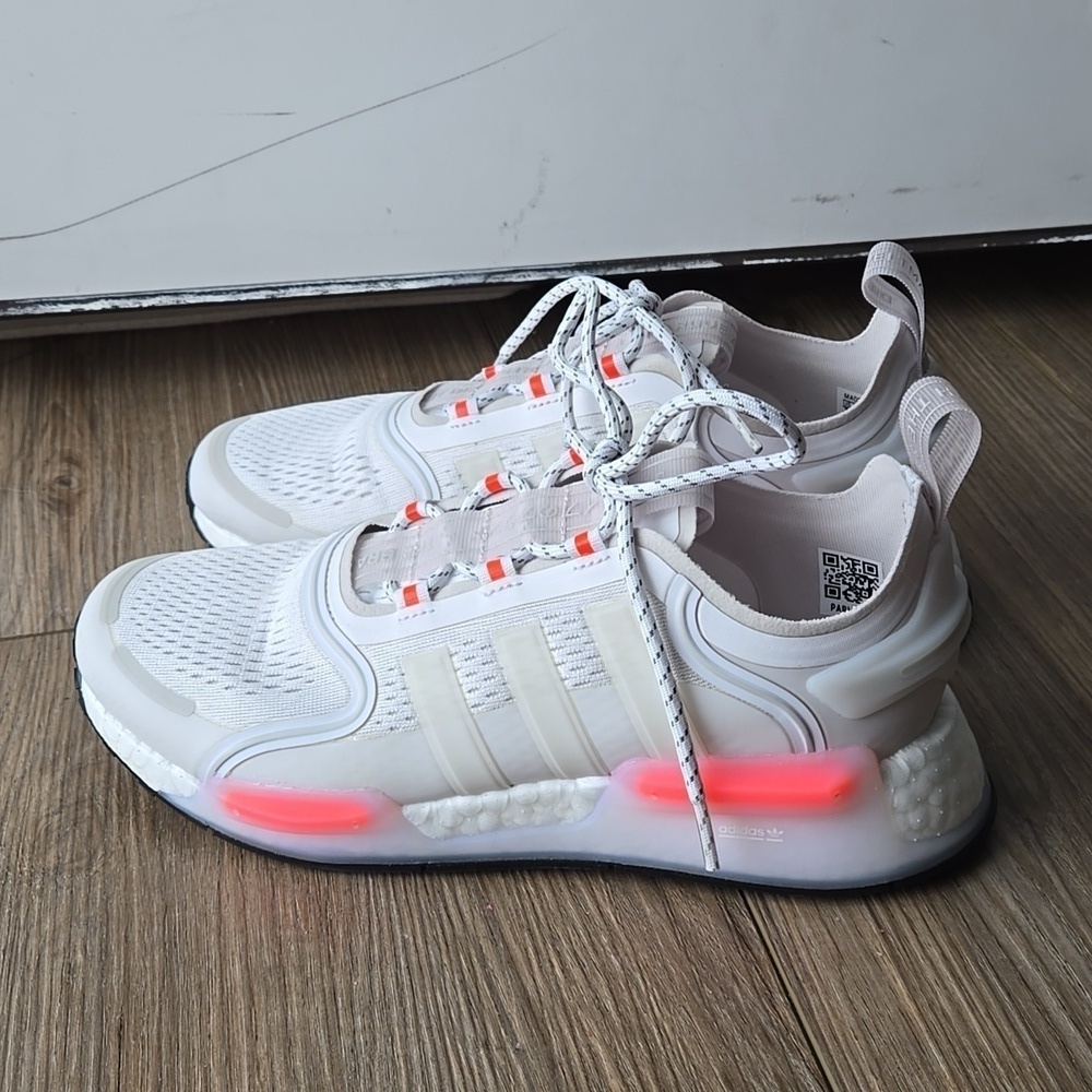 Adidas NMD_V3 Cloud White / Cloud White / Solar Red